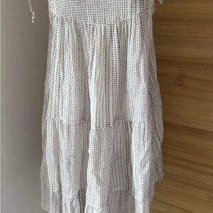 Elan Mini Sundress M White Striped Tiered Beach Casual Relaxed Resort Hippie